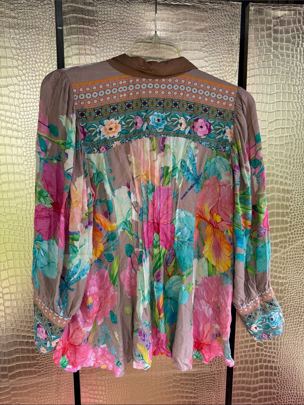 Aratta Multicolor Floral Button-Down Blouse with Brown Collar - Picture 6 of 7